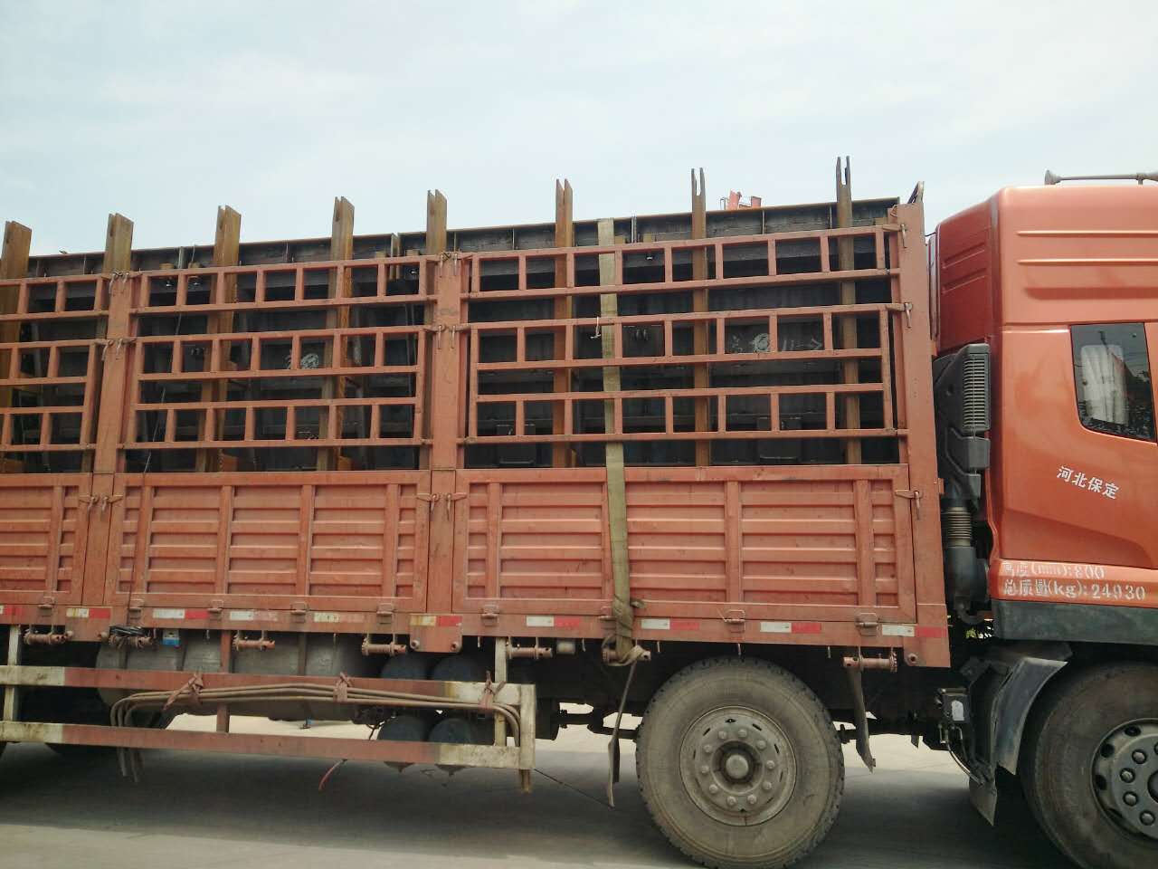 河北石家莊40米箱梁模板陸續(xù)發(fā)貨中